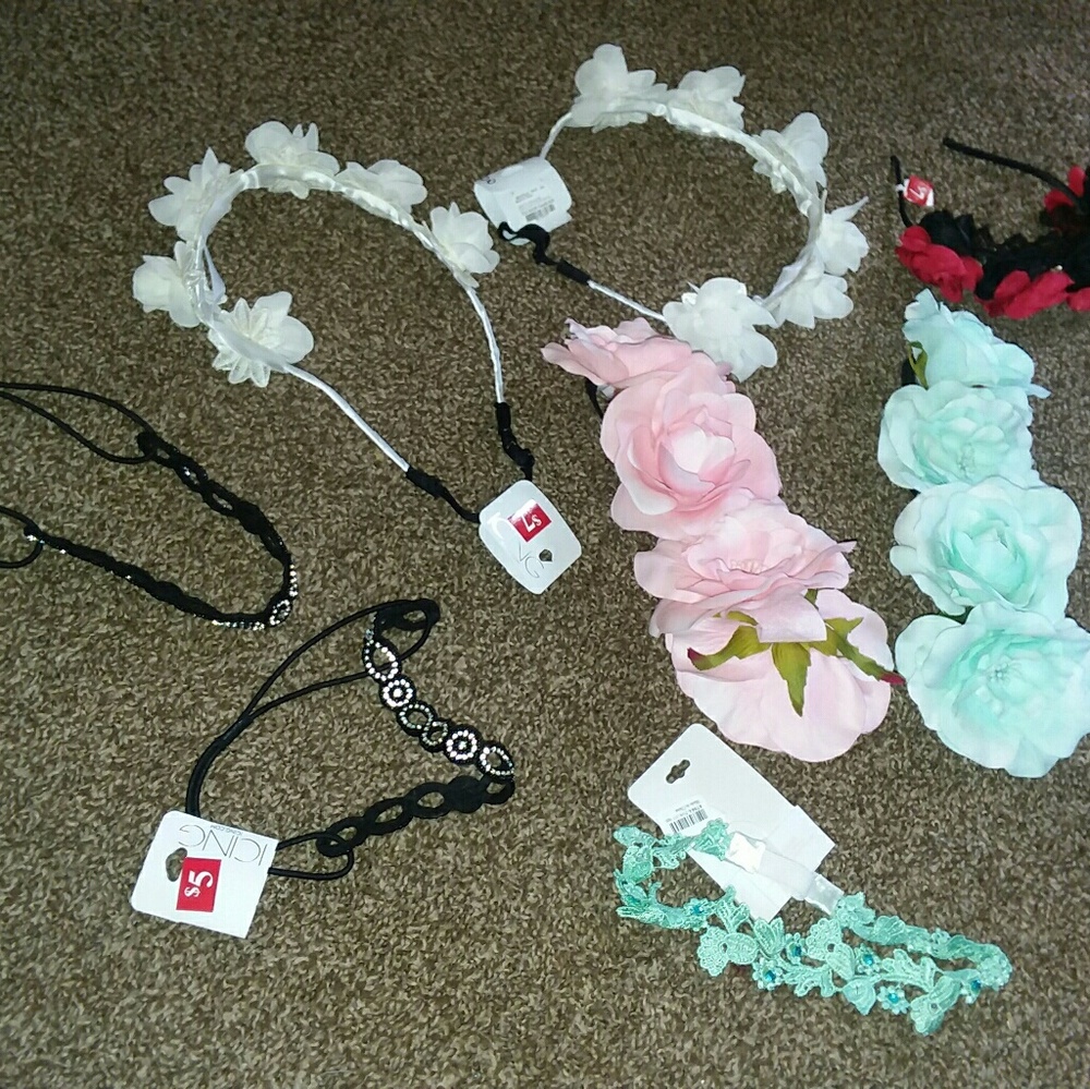 Lot of hair accessories.